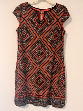 Signature Camryn Geometric Print Cap-Sleeve Dress in Orange and Black NWOT